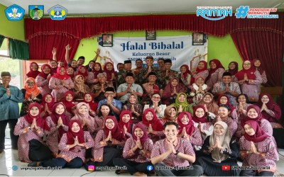 Halal Bihalal Keluarga Besar SMPN 2 Ngadiluwih